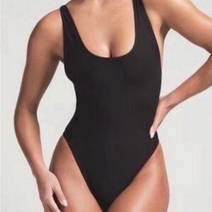 SOLD OUT SKIMS Size XXS Onyx Black Scoop Neck One Piece Swim Suit Bathingsuit
